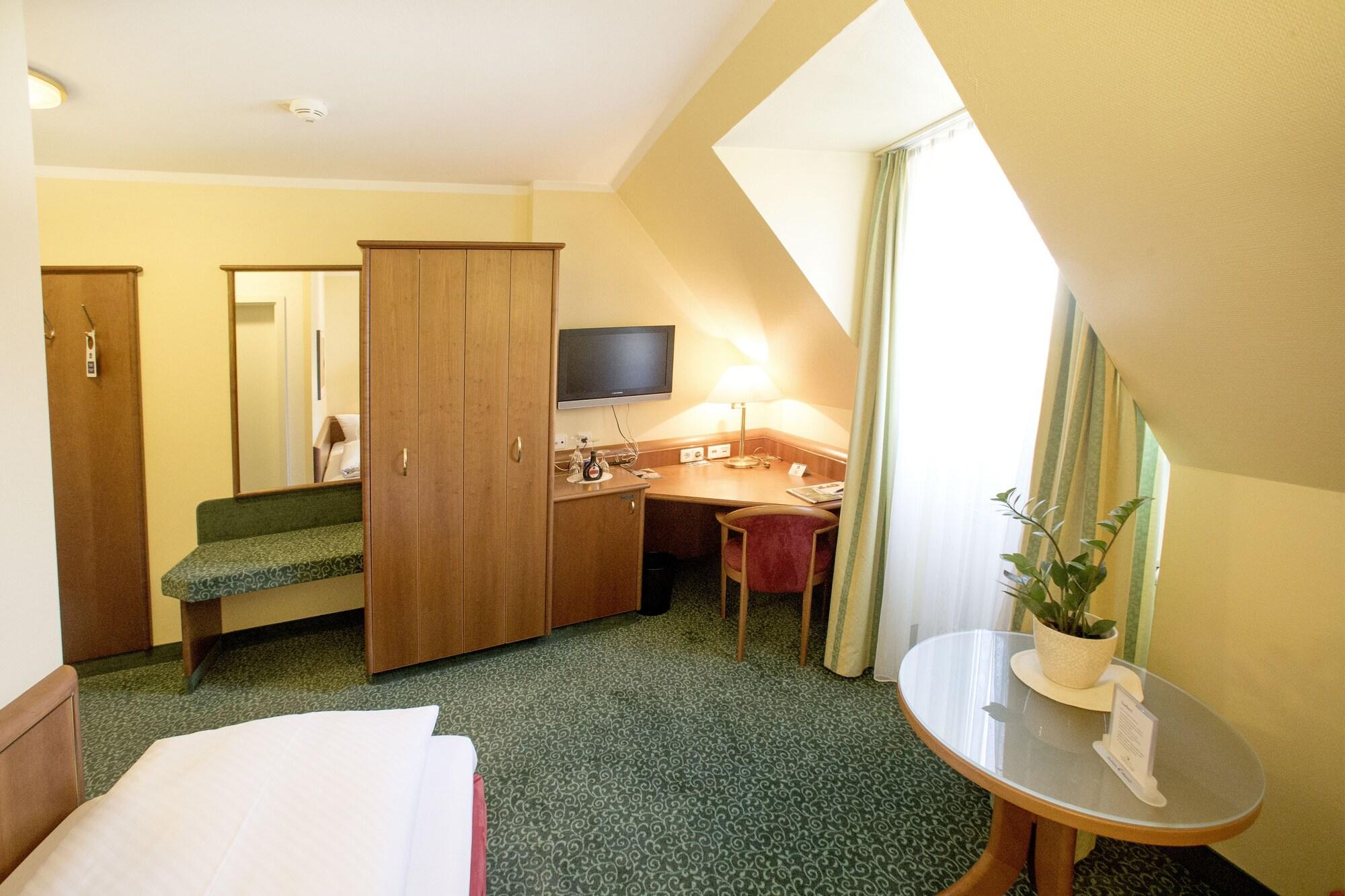 Hotel Weisses Lamm 파이츠획하임 외부 사진