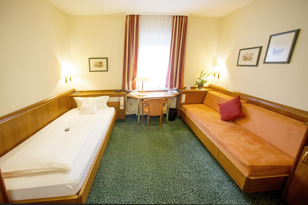 Hotel Weisses Lamm 파이츠획하임 외부 사진