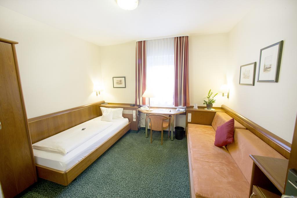 Hotel Weisses Lamm 파이츠획하임 외부 사진