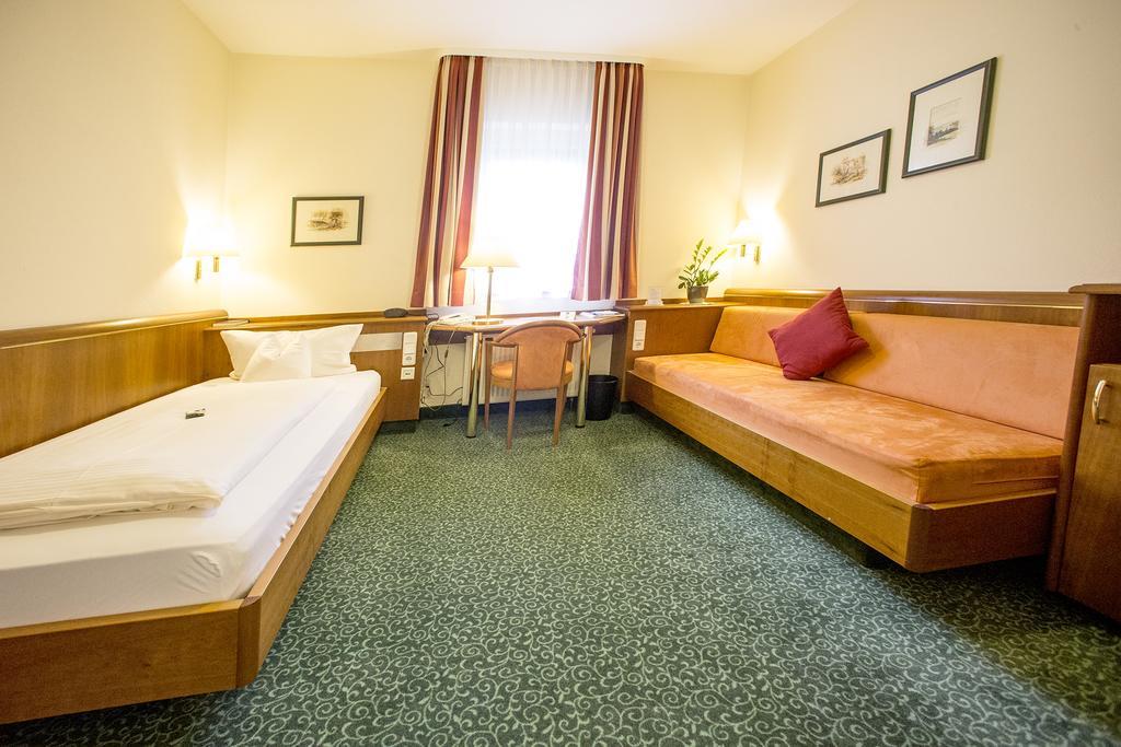 Hotel Weisses Lamm 파이츠획하임 외부 사진