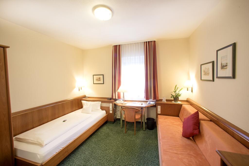 Hotel Weisses Lamm 파이츠획하임 외부 사진