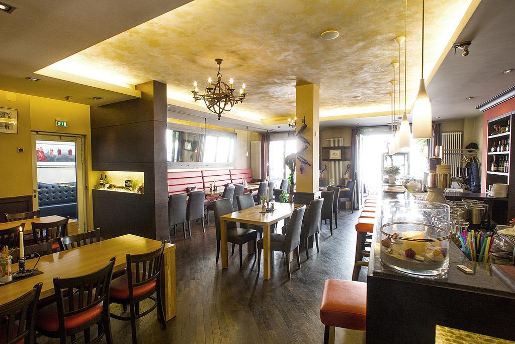 Hotel Weisses Lamm 파이츠획하임 외부 사진