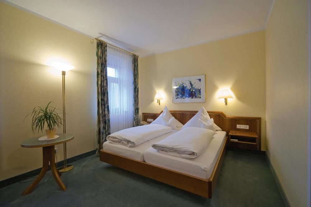Hotel Weisses Lamm 파이츠획하임 객실 사진
