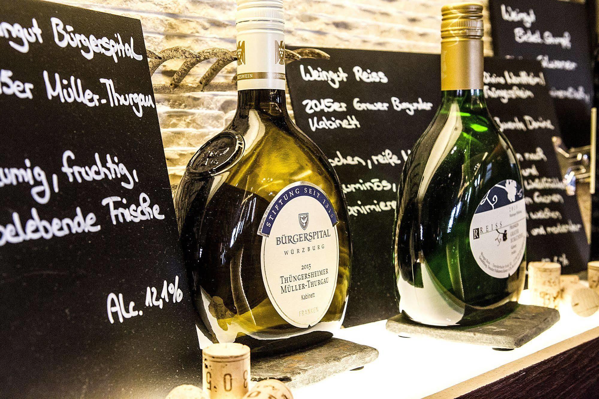 Hotel Weisses Lamm 파이츠획하임 외부 사진
