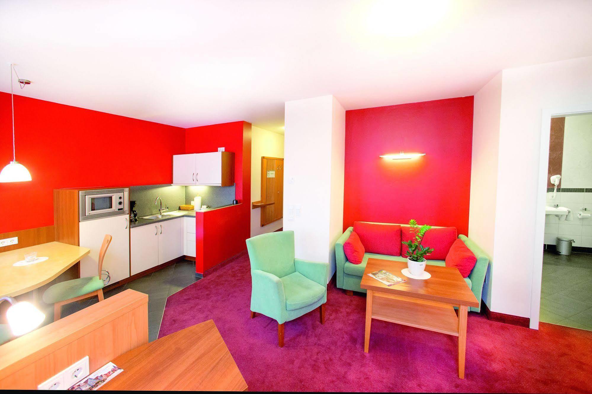 Hotel Weisses Lamm 파이츠획하임 외부 사진