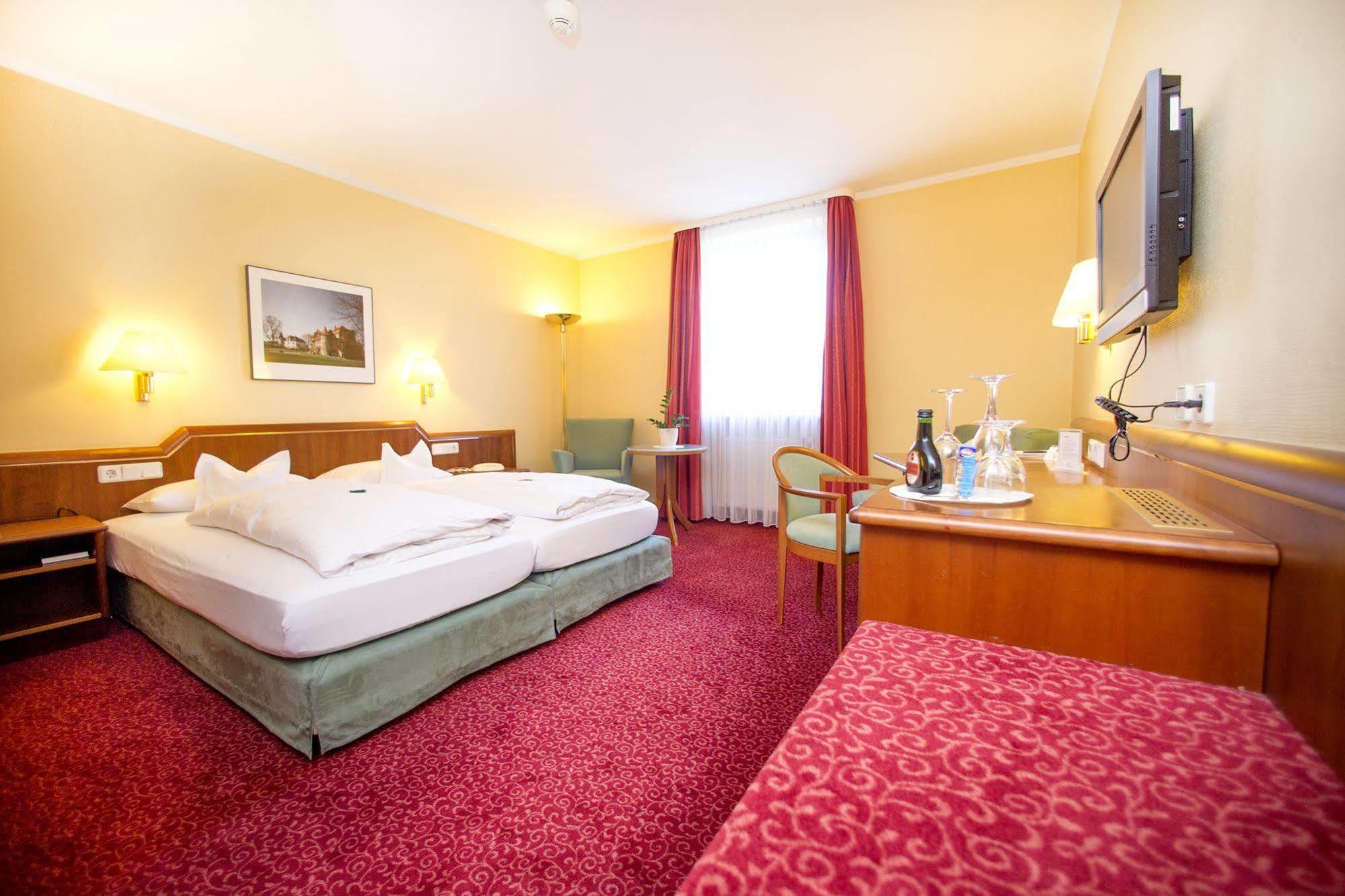 Hotel Weisses Lamm 파이츠획하임 외부 사진